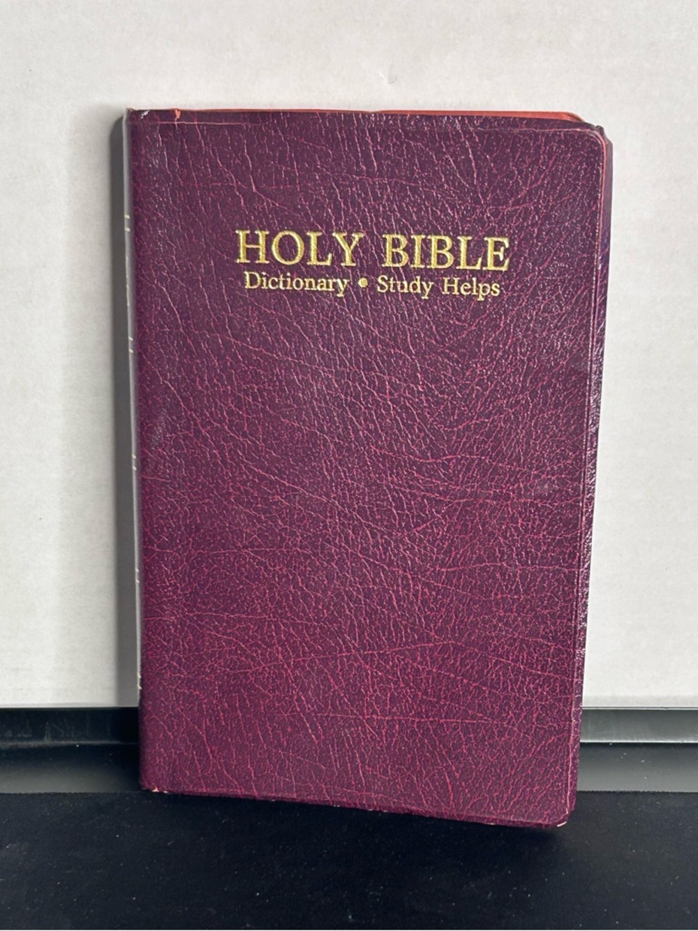 Vtg 1989 Holy Bible KJV World Publishing - Red Letter - Study Helps - Burgundy